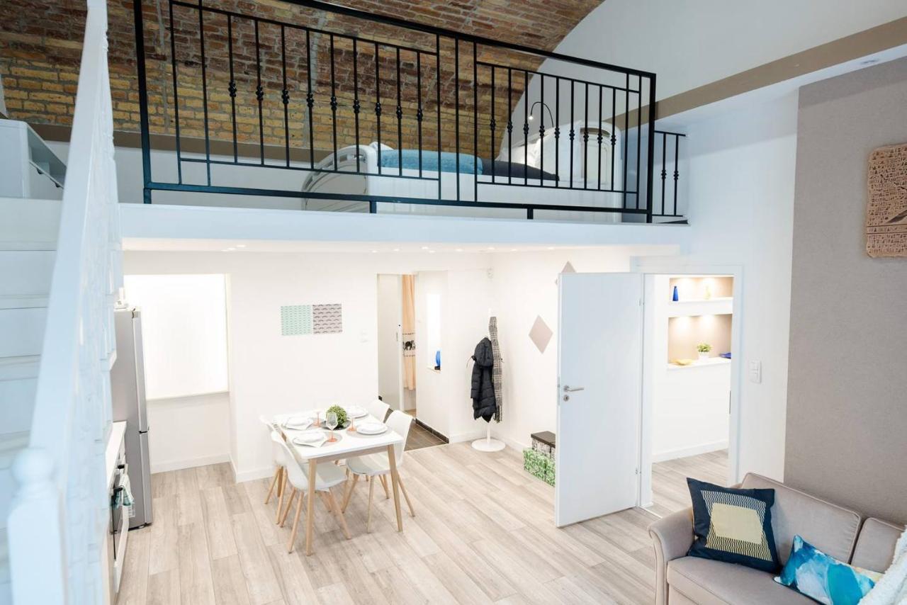 Newly Refurbished At Superb Location Apartment Budapest